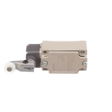 Load image into Gallery viewer, Omron Safety (Sti) D4B-4111N-NPT