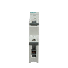 Load image into Gallery viewer, Siemens 5SY6104-7