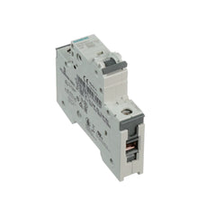 Load image into Gallery viewer, Siemens 5SY6104-7