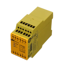 Load image into Gallery viewer, Pilz PNOZ X3 115VAC 24VDC